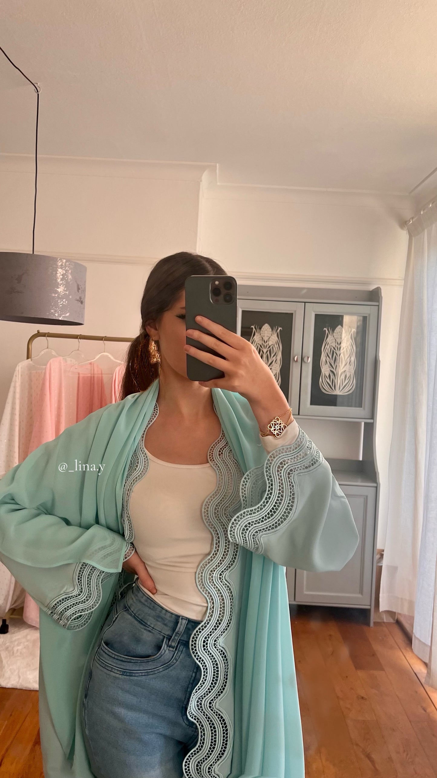 Wave abaya in Pale Turquoise