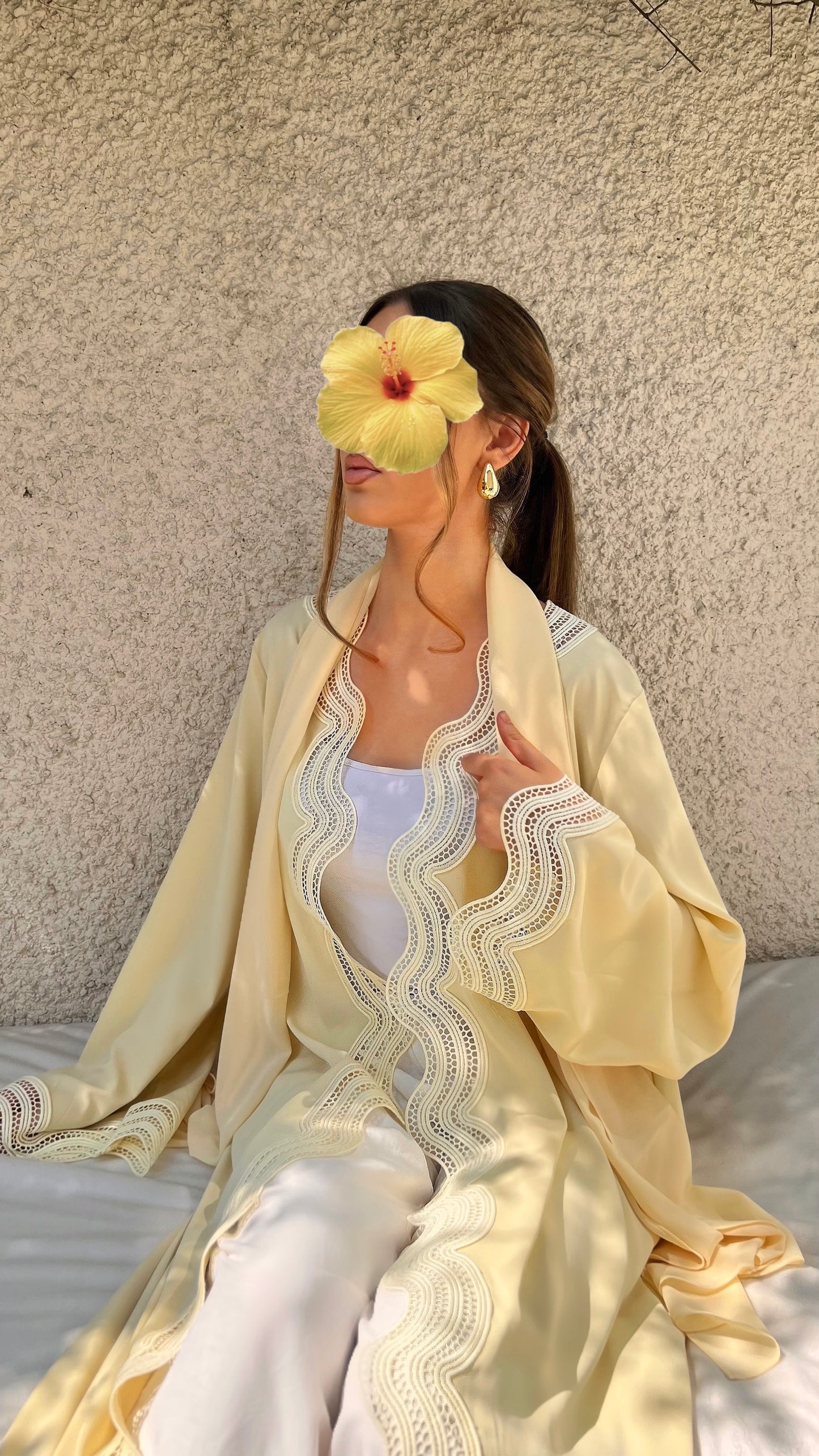 Wave abaya in Butter Yellow